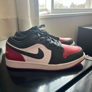 Nike Jordan Low Sneakers